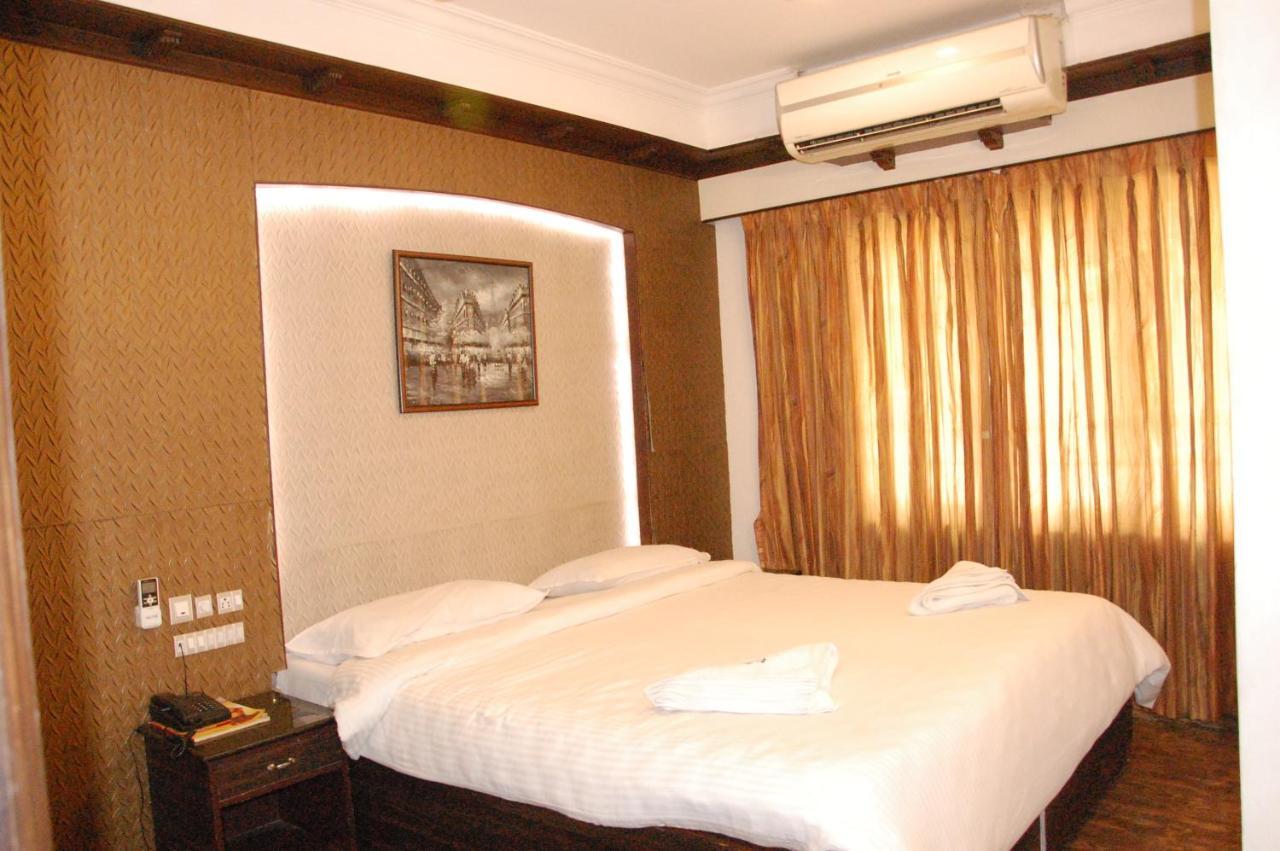 Hotel Blue Star Coimbatore Eksteriør bilde